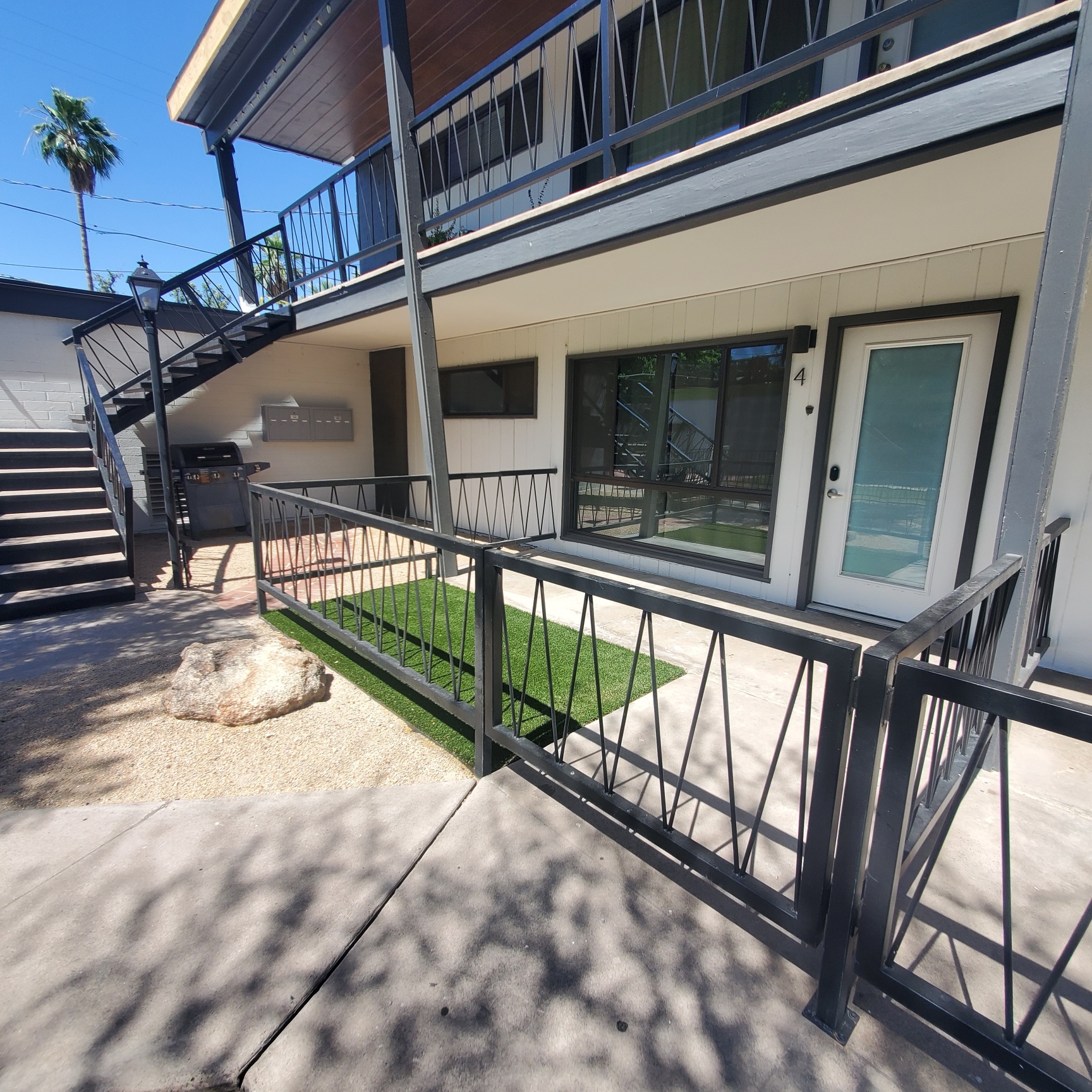 320 West Earll Drive - 4